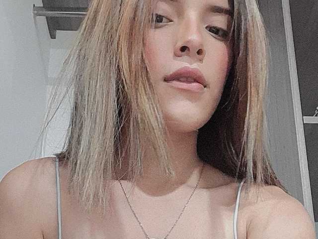 תמונה של הפרופיל barelylegal11
