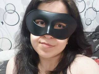 צ'אט וידאו ארוטי BatGirl-2