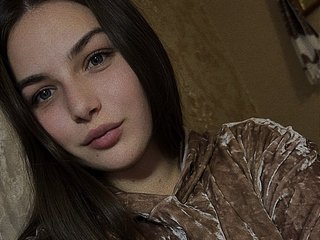 צ'אט וידאו ארוטי bb18jessya