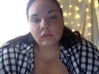 תמונות bbwbaby4u LOVENSE IS ON! Shhhhh don't let my rommates hear me #lovense #domi #latina #busty #teen