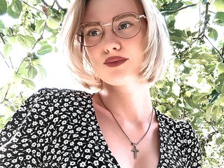 צ'אט וידאו ארוטי BEAUTIFUL-HALO