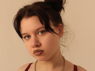 צ'אט וידאו ארוטי BeeLili