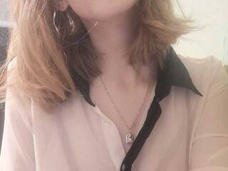 צ'אט וידאו ארוטי Bella-555