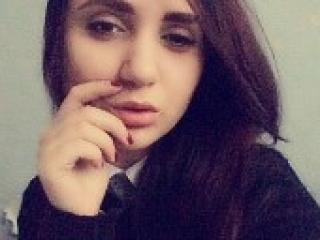צ'אט וידאו ארוטי bella18