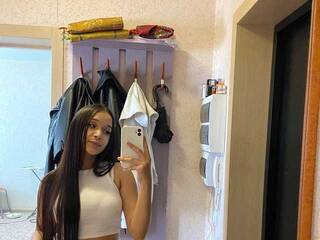 צ'אט וידאו ארוטי BellaBrowns