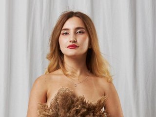 צ'אט וידאו ארוטי BellaCrave