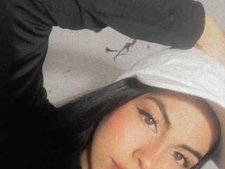 צ'אט וידאו ארוטי bellarose06