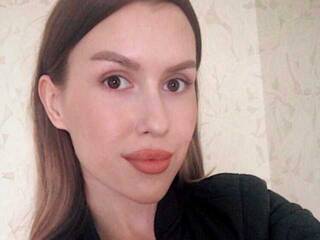 צ'אט וידאו ארוטי bellaStrip