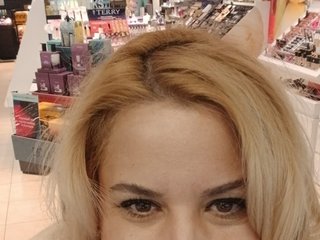 צ'אט וידאו ארוטי BelleInna