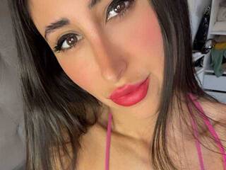 צ'אט וידאו ארוטי bellesophie27