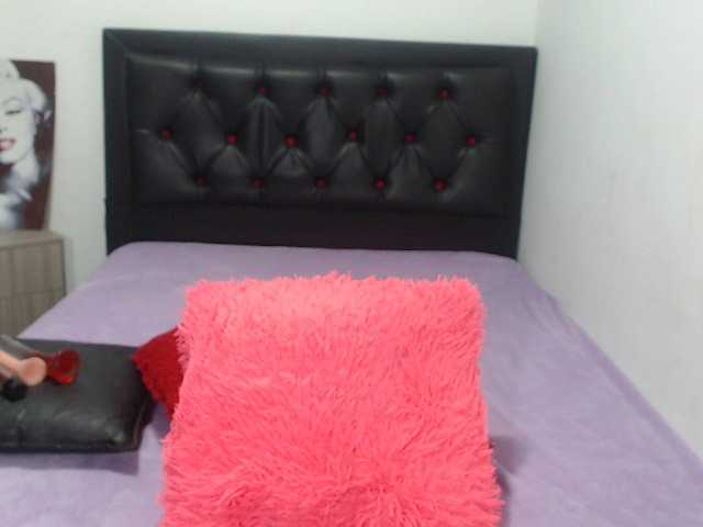 צילומי מסך משודרים BetsyGonzalez