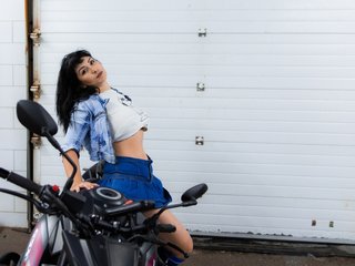צ'אט וידאו ארוטי Zara_Breid