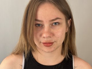 צ'אט וידאו ארוטי BiancaDommel