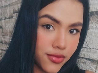 צ'אט וידאו ארוטי Bicky24