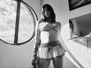 צ'אט וידאו ארוטי bigboobsemily