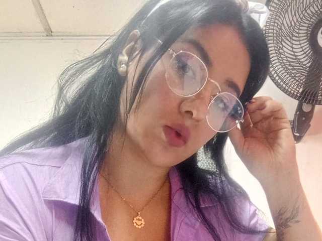 תמונה של הפרופיל bigboobsrose1
