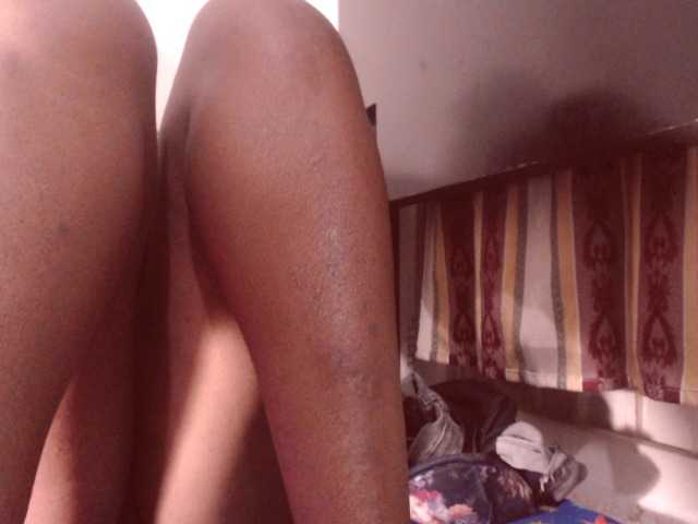 צילומי מסך משודרים BigBustyBlack