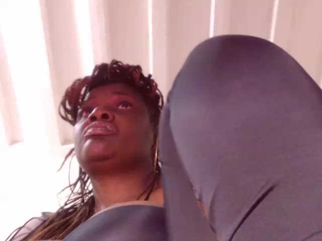 צילומי מסך משודרים BigBustyBlack