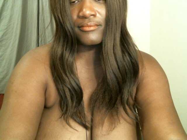 צילומי מסך משודרים Bigtitscassie