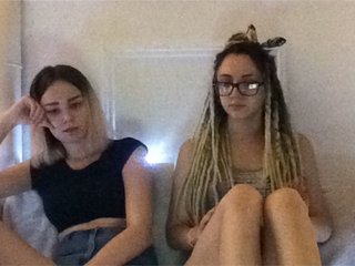 צילומי מסך משודרים bitches-bong