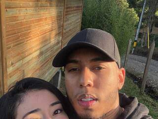 צ'אט וידאו ארוטי Blackncutegirl