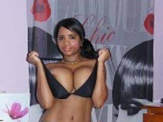 צ'אט וידאו ארוטי blacksusi