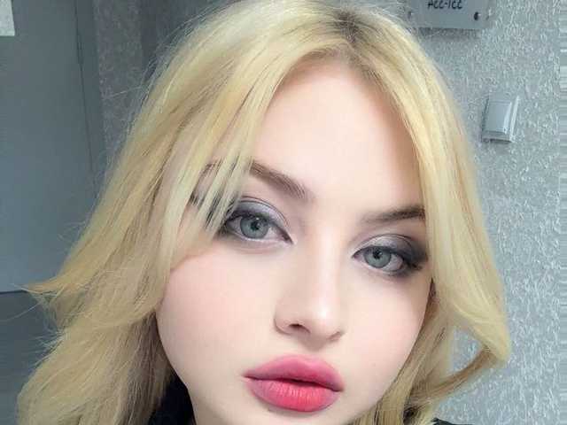 תמונה של הפרופיל BlondeBond