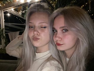 צ'אט וידאו ארוטי BlondeDuet