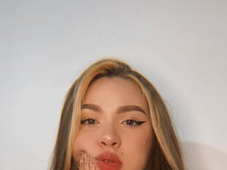 צ'אט וידאו ארוטי Blondie-Kiutt