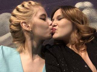 צ'אט וידאו ארוטי BlondiPolli