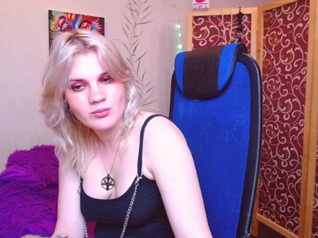 צילומי מסך משודרים JenniferDevil