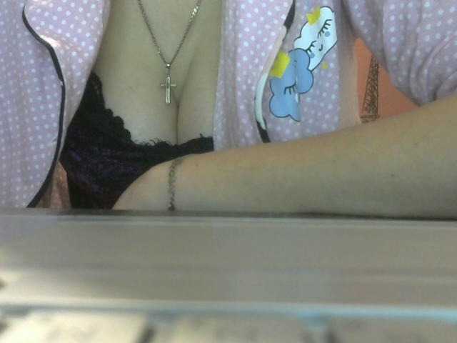 צילומי מסך משודרים t_w_i_n_k_l_e