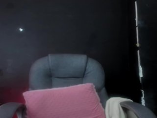 צ'אט וידאו ארוטי viktoria-davis