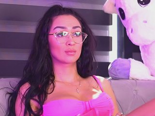 צ'אט וידאו ארוטי NatashaCarol