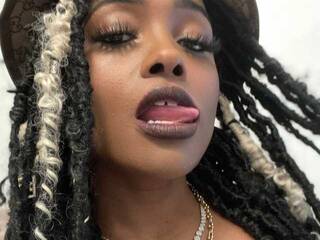 צ'אט וידאו ארוטי bossybella