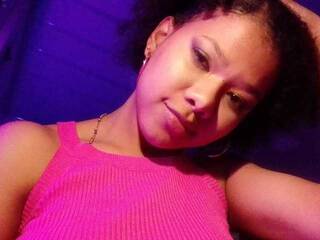 צ'אט וידאו ארוטי Brhisney_