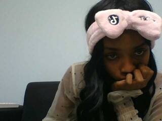 צ'אט וידאו ארוטי Brightness