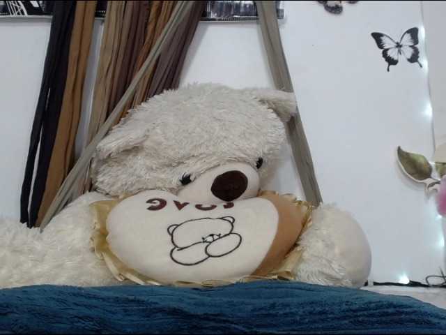 צילומי מסך משודרים Brigith-bardo