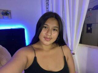 צ'אט וידאו ארוטי BrinkyMM