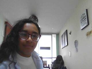 צ'אט וידאו ארוטי brit-cm