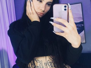 צ'אט וידאו ארוטי BritniSquirts