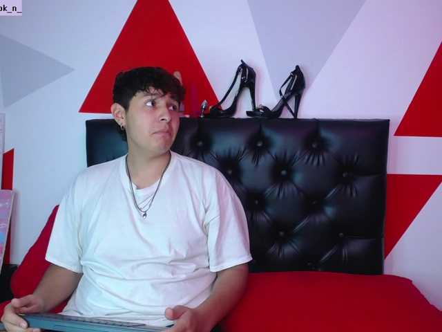 צילומי מסך משודרים Brook-Bella