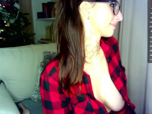 צילומי מסך משודרים tattooedKika