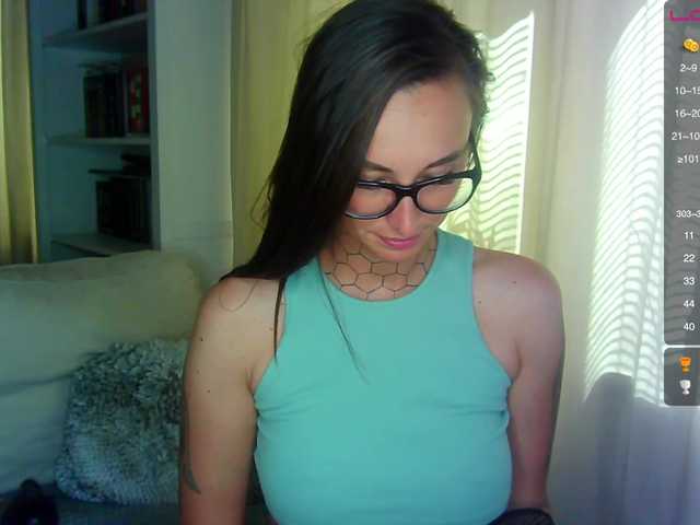 צילומי מסך משודרים tattooedKika