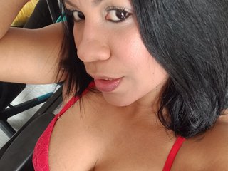 צ'אט וידאו ארוטי Brun3tt3