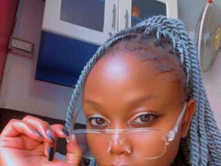 צ'אט וידאו ארוטי Bubbly-petite