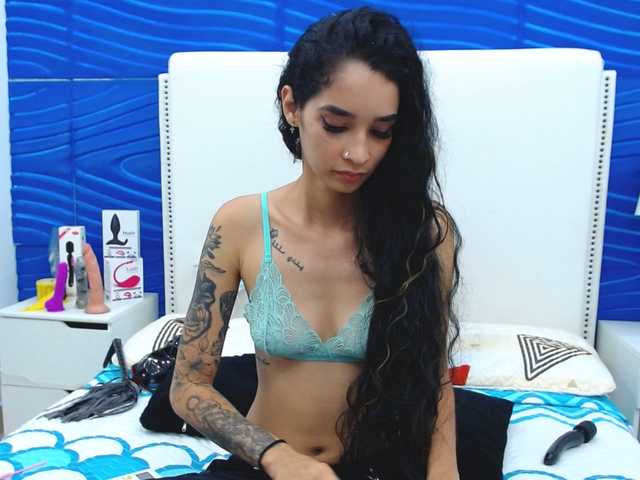 תמונות BunnyCox Take my bra off 32 tks/ Twerking 36 tks/ Doggy view 69tks/ I will ride my toys at goal♥ #tattoo #petite #smallboobs #squirt #cum [399 tokens remaining]