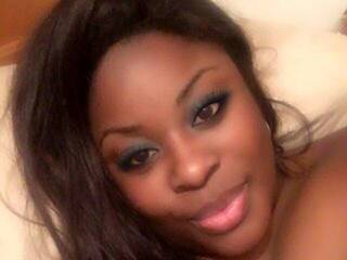 צ'אט וידאו ארוטי BUSTYBARBBIE