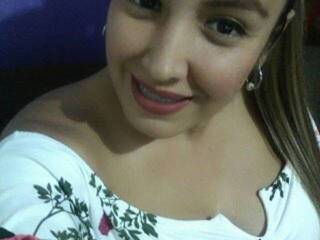 צ'אט וידאו ארוטי bustyyummy