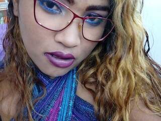 צ'אט וידאו ארוטי butterfly007